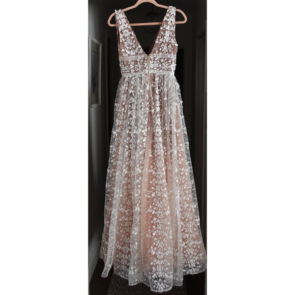 Bronx and Banco White Lace Mini Dress - Picture 7 of 16